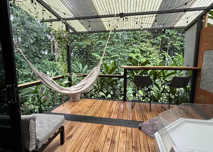 River Paradise Cabin With Private Jacuzzi